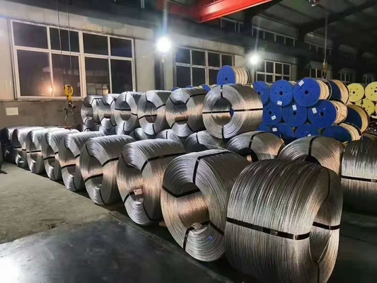 1 x 7 EHS Bare Galvanized Strand Guy Wire สำหรับเหนือศีรษะ 3/8 &quot;