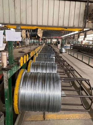 1 x 7 EHS Bare Galvanized Strand Guy Wire สำหรับเหนือศีรษะ 3/8 &quot;
