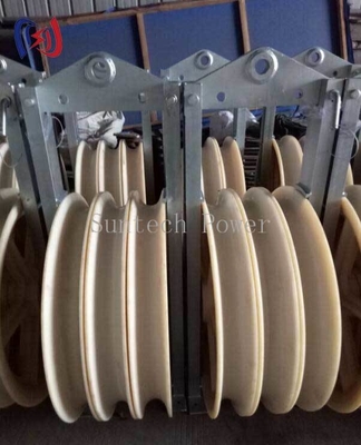 รอกสายไฟรุ่น Compact 822 พร้อมการออกแบบตะขอแบบปลดเร็ว​