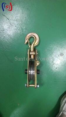 รอกยกสำหรับงานหนักพร้อมมัดเหล็กหล่อน้ำหนักพิกัด 10-200KN สำหรับการยกและเสื้อผ้า