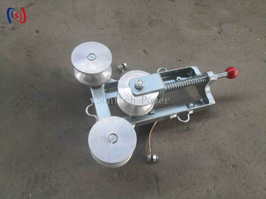 โบล็อกการก่อดินแบบมืออาชีพ 100A แม็กซ์ คอร์นที่มีกว้างด้านล่าง 50 มิลลิเมตร และวัสดุเหล็กท่อสําหรับการก่อดินไฟฟ้าที่ปลอดภัย