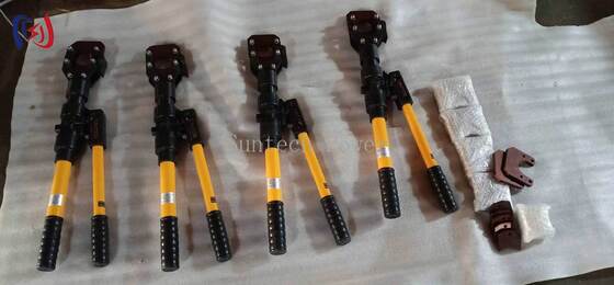 เครื่องตัดสายไฟฟ้าไฮดรอลิก 80KNมืออาชีพสําหรับการตัดสะอาดบนสายไฟฟ้าความดันสูงและสายทองแดง