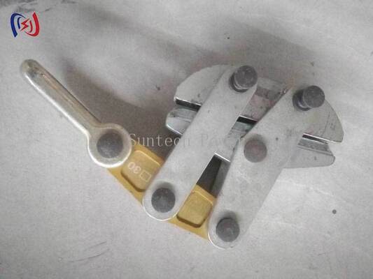 Anti Twist Steel Rope Gripper Come Along Clamp 50-200KN สําหรับสายส่งสายไฟฟ้า 11-30 มม.