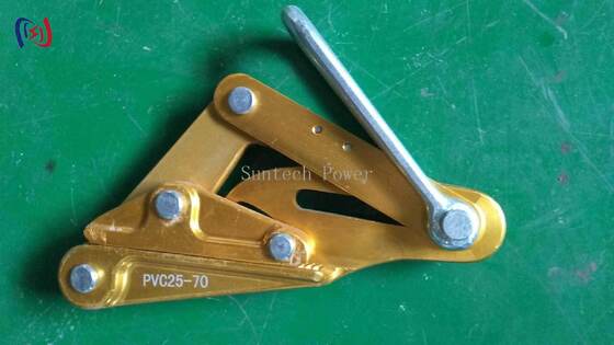 อัลลูมิเนียมสกะสี อิสูเล็ต คอนดิวเตอร์ จับ 10-30KN มาพร้อม clamps สําหรับสายสายสาย