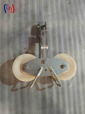 25KN Tandem Sheave Stringing Block for Large Section ACSR Conductors LGJ300-500 พร้อมการออกแบบ Tandem Sheave