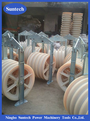 822mm ACSR 630 MC Nylon Sheave Overhead Line Stringing Blocks สำหรับตัวนำ