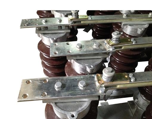 36KV 1250A ฉนวนศูนย์หมุนด้วยพอร์ซเลนพร้อมโครงสร้างการติดตั้ง