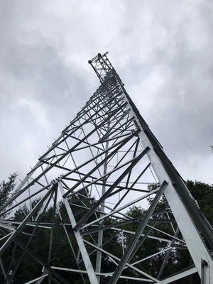 ASTM123 เหล็กชุบสังกะสี 110KV กระจายพลังงานเหล็ก Lattice Tower