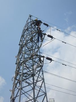 โครงเหล็กคู่เหล็กชุบสังกะสี Q345 สำหรับสายส่ง 33KV