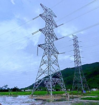 110KV โทรคมนาคม Q235 Q345 Q420 เหล็กตาข่ายทาวเวอร์