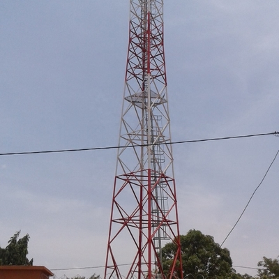 โครงสร้างเสาโทรคมนาคม 10kV 4 ขาการสื่อสารเชิงมุม