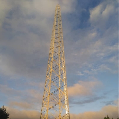Tv Angular 100m Telecom Steel Tower พร้อม Hot Dip Galvanized