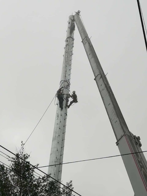 เหล็ก Q345 Monopole Communication Tower จุ่มร้อนชุบสังกะสี
