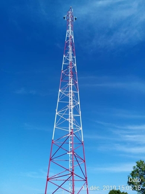 3 ขา Tubular Q235 Steel Transmission Tower สำหรับโทรคมนาคม