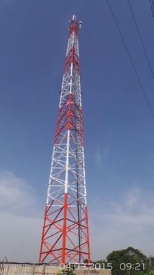 3 ขา Tubular Q235 Steel Transmission Tower สำหรับโทรคมนาคม